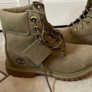 Timberland Boots!! NWOT
